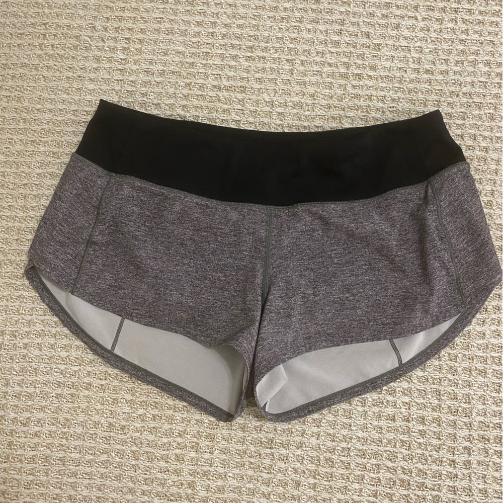 Lululemon Speed Up Low Rise Lined Shorts 2.5”